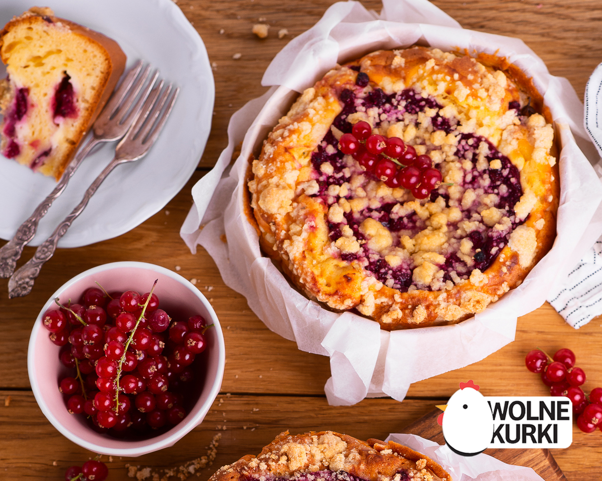 Ciasto Twarogowe z Czerwonymi Porzeczkami 550 g