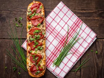 Zapiekanka z Salami
