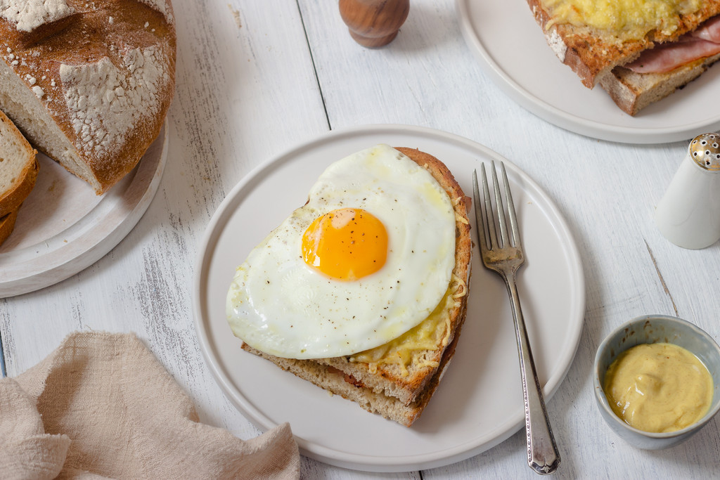 Croque madame z jajkiem